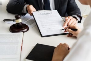 contract drafting lawyers
